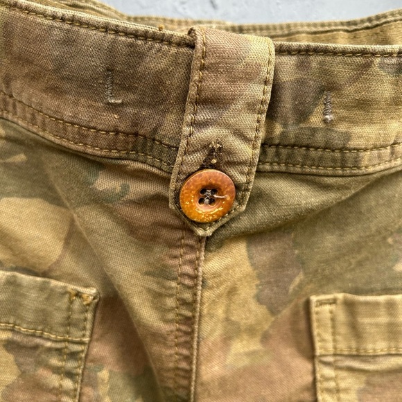 Anthropologie the Wanderer shorts, camo, size 29 - Picture 8 of 11